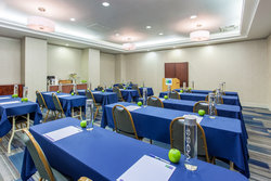 - Holiday Inn Express Hauppauge - I-495, Exit 56
