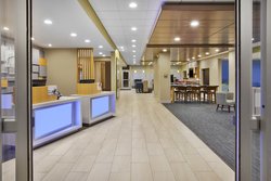  - Holiday Inn Express & Suites Parkersburg