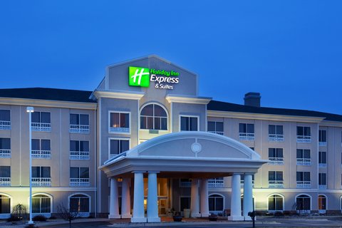 Welcome to the Holiday Inn Express, located off I90/I39