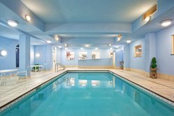  - Holiday Inn Express & Suites Loves Park - I-39 & I-90, Exit 12