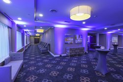  - Holiday Inn Express & Suites Downtown Cincinnati - I-71, Exit 1C & 2