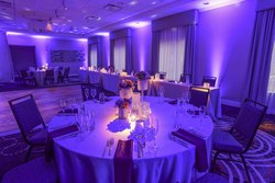  - Holiday Inn Express & Suites Downtown Cincinnati - I-71, Exit 1C & 2