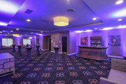  - Holiday Inn Express & Suites Downtown Cincinnati - I-71, Exit 1C & 2