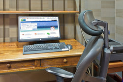  - Holiday Inn Express NW Downtown Portland