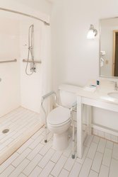  - Four Points by Sheraton Hotel Downtown Asheville - I-240, Exit 5A