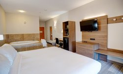  - Holiday Inn Express La Plata