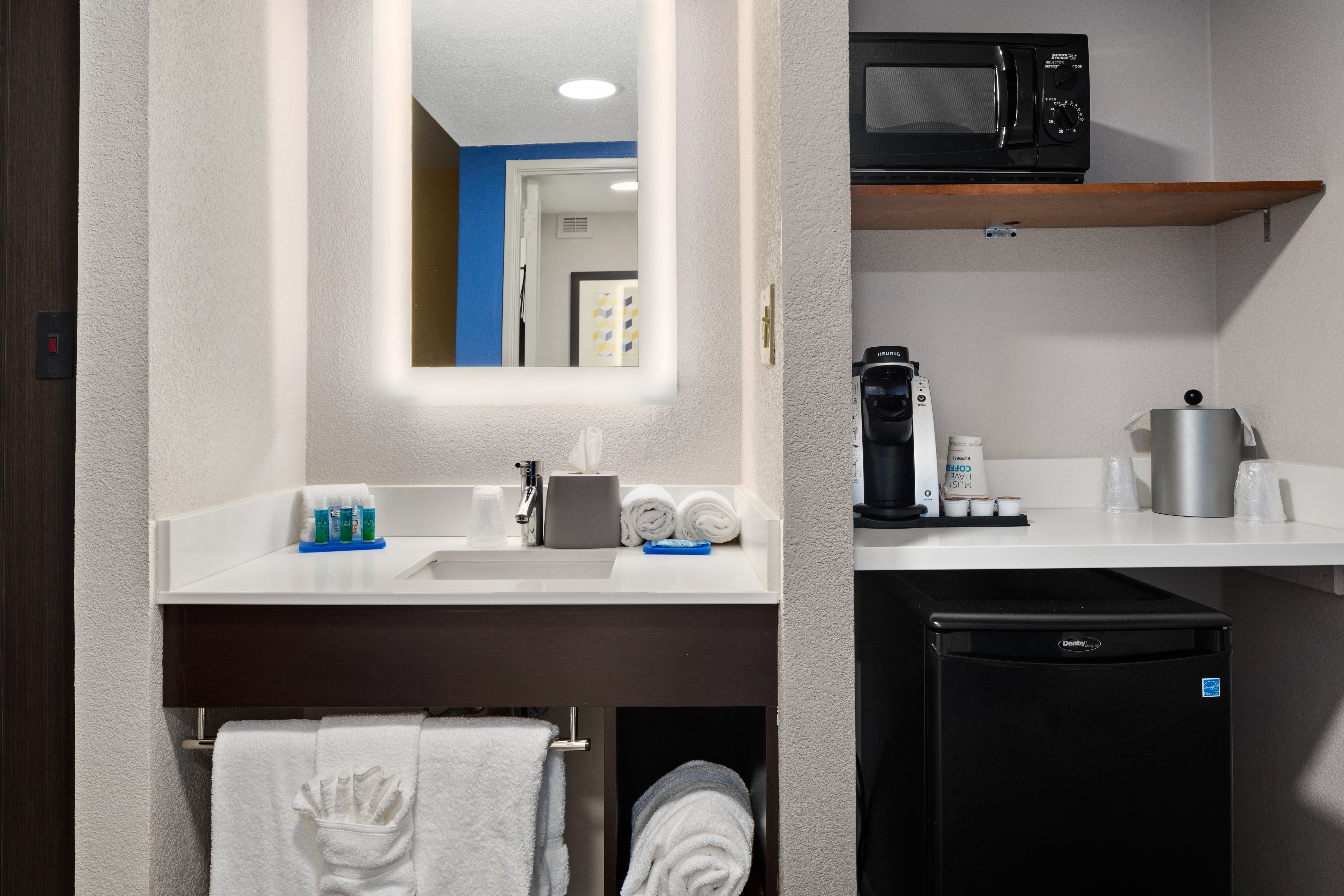 HOLIDAY INN EXP KENNESAW BY IHG-guestroom-Guest Bathroom.jpg