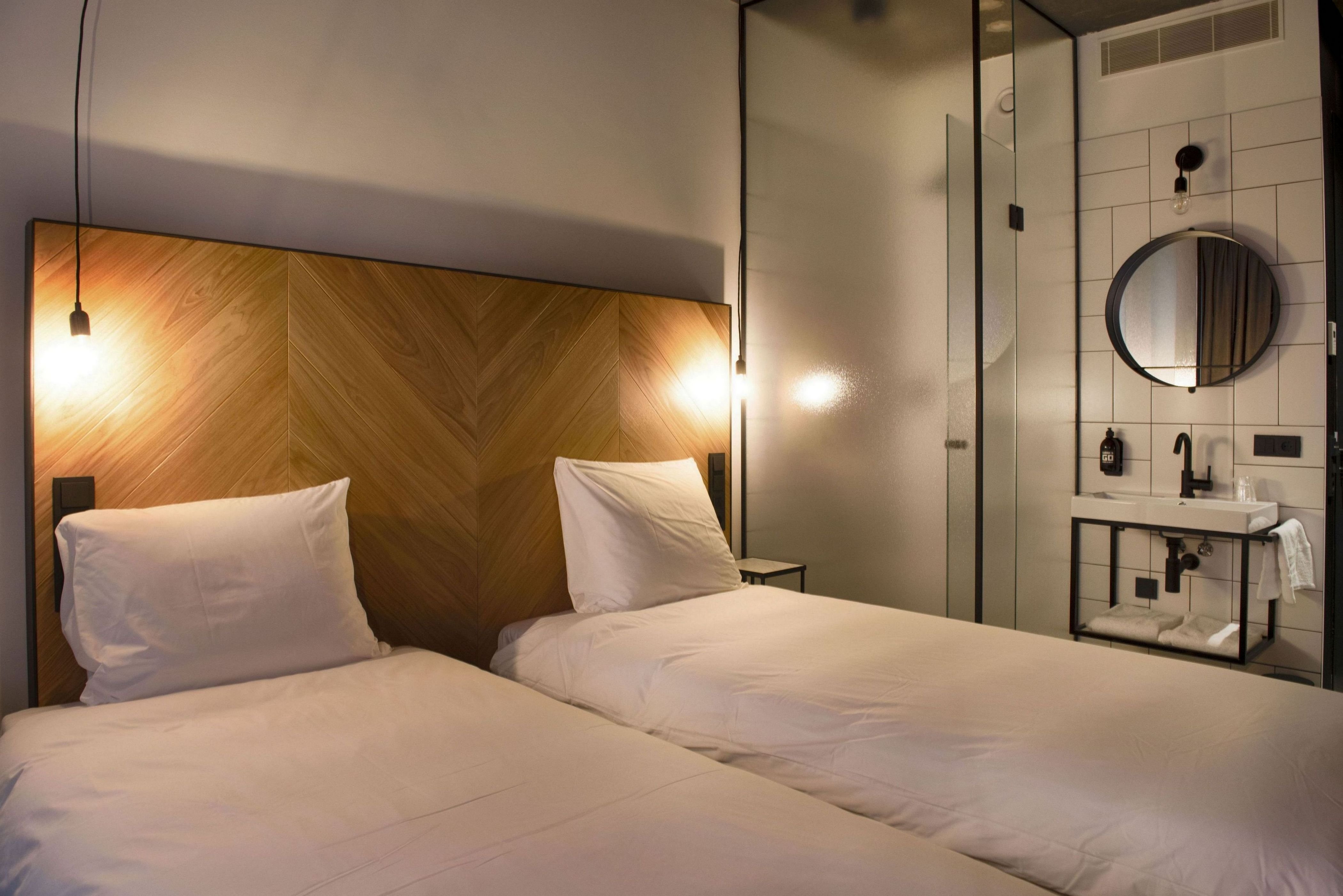 HOTEL THE MATCH-guestroom-Comfort Twin Room.jpg