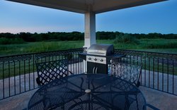  - Candlewood Suites Olathe - I-35, Exit 215