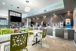  - Scottish Inn & Suites Katy - I-10, Exit 743 & 743A