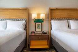  - Holiday Inn & Suites Maumee - I-80 & I-90, Exit 59
