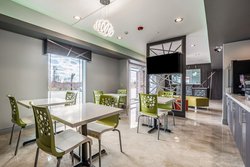  - Scottish Inn & Suites Katy - I-10, Exit 743 & 743A