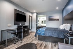  - Scottish Inn & Suites Katy - I-10, Exit 743 & 743A