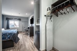  - Scottish Inn & Suites Katy - I-10, Exit 743 & 743A