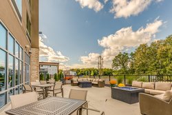  - Holiday Inn Express & Suites Okemos - I-96, Exit 110