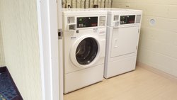  - Holiday Inn Express & Suites Green Tree Pittsburgh