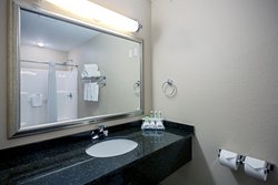  - Holiday Inn Express & Suites East Green Bay
