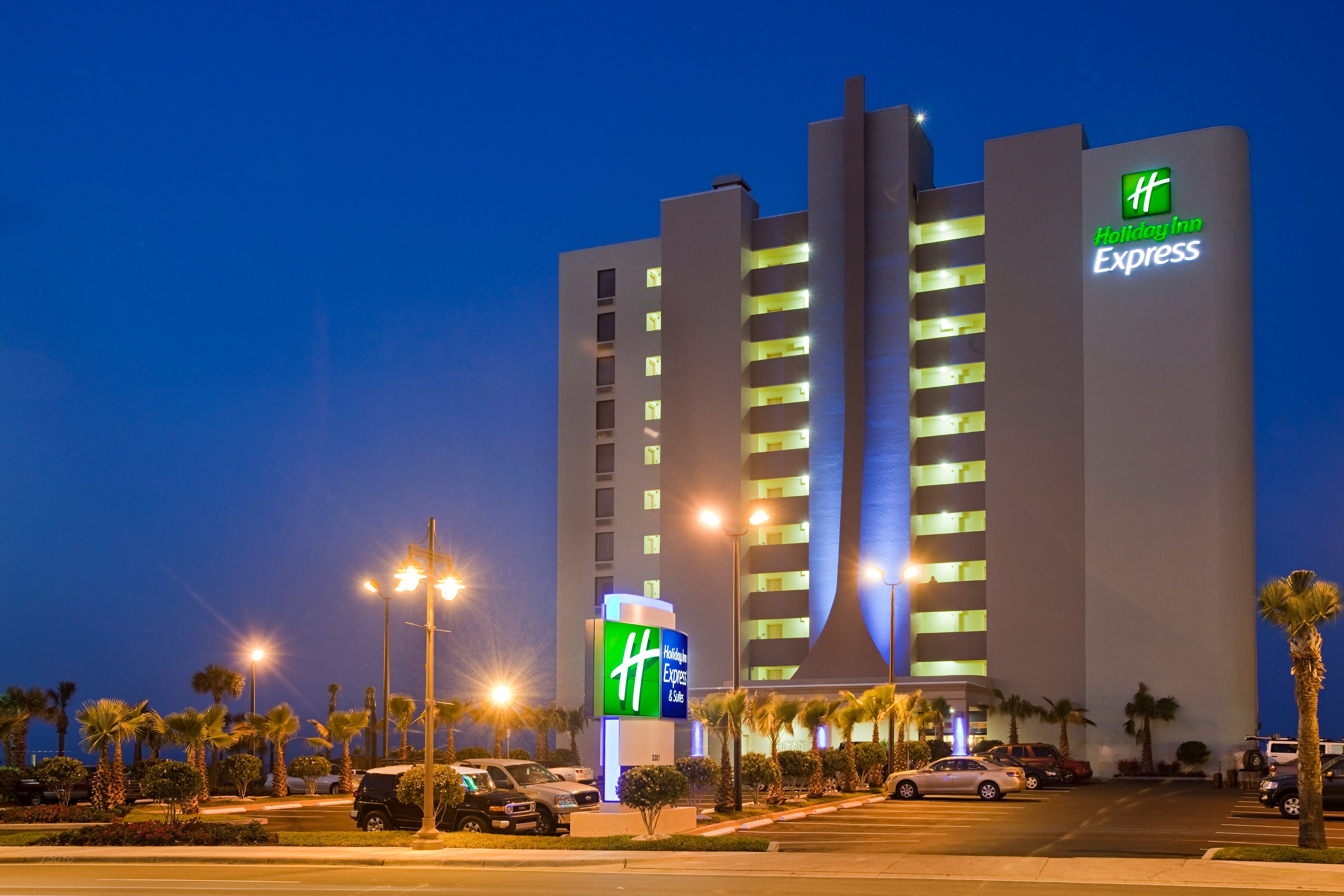 Welcome to our Daytona Beach Shores hotel!