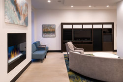  - Holiday Inn & Suites Farmington Hills