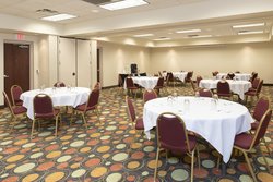  - Holiday Inn & Suites Maumee - I-80 & I-90, Exit 59