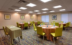  - Holiday Inn Express & Suites East El Paso - I-10, Exit 32