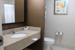  - Fairfield Inn & Suites by Marriott Liberty Kansas City - I-35, Exit 16