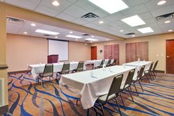  - Holiday Inn Express Sault Ste Marie - I-75, Exit 394
