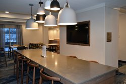  - Fairfield Inn & Suites by Marriott Austintown - I-80, Exit 223