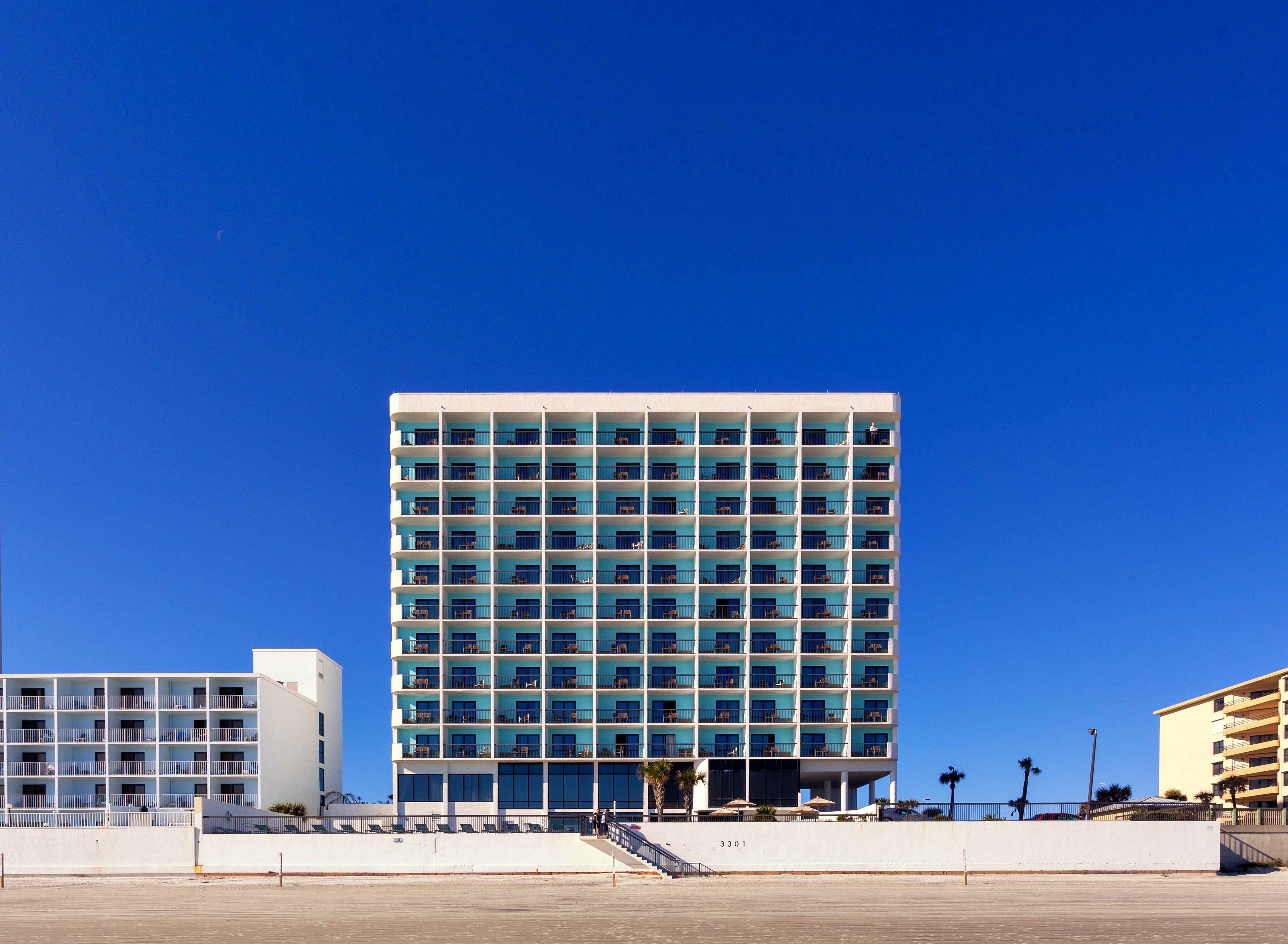 Daytona Beach hotel on the beach
