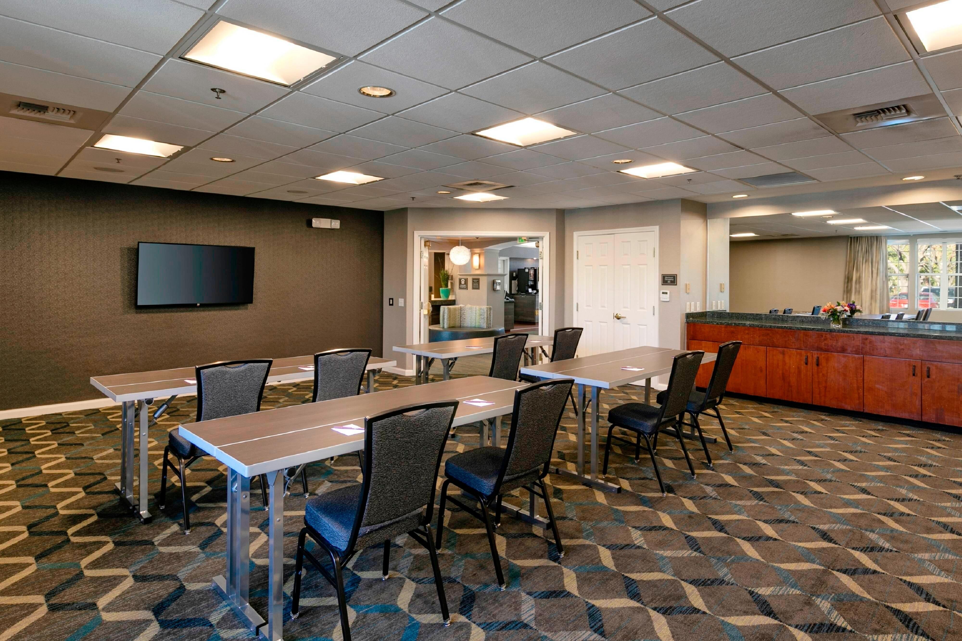Meeting Room - Classroom Setup