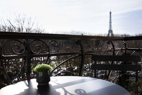 EiffelTowerview