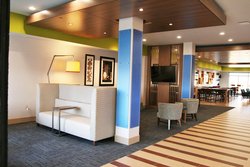  - Holiday Inn Express & Suites Clarion - I-80, Exit 62