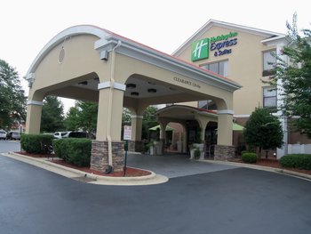 Holiday Inn Express & Suites Medical District