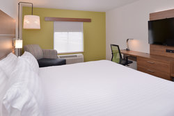  - Holiday Inn Express & Suites Mineral Wells