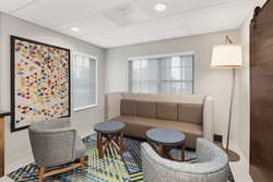  - Holiday Inn Express & Suites Byron - I-75, Exit 149