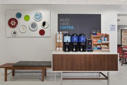  - Holiday Inn Express & Suites Byron - I-75, Exit 149