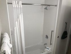  - Holiday Inn Express & Suites Hannibal