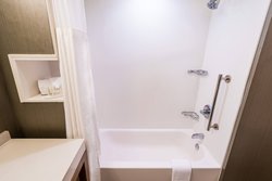  - Courtyard by Marriott Largo - I-95 & I-495, Exit 16