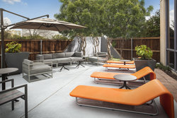  - Crowne Plaza Hotel Market Center Dallas - I-35, Exit 433B