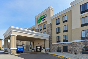 indianapolis suites inn airport express holiday indiana area hotels