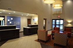  - Holiday Inn Express & Suites Airport Indianapolis - I-74 & I-465, Exit 13