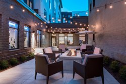  - Residence Inn by Marriott Downtown St Paul - I-94, Exit 241A