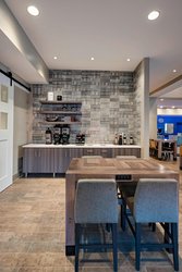  - Residence Inn by Marriott Downtown St Paul - I-94, Exit 241A