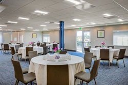  - Holiday Inn Express Southwest Oroville