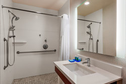  - Holiday Inn Express Southwest Oroville