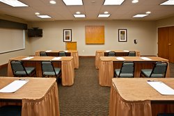  - Holiday Inn Express & Suites Ripley - I-77, Exit 138