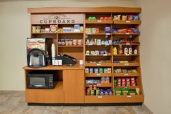  - Candlewood Suites South East Kalamazoo - I-94, Exit 80