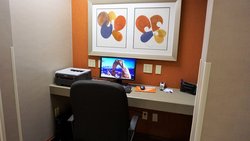  - Holiday Inn Express & Suites New Milford - I-81, Exit 219