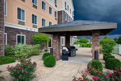  - Staybridge Suites Rockford - I-39 & I-90, Exit 15