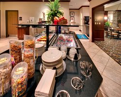  - Staybridge Suites Rockford - I-39 & I-90, Exit 15